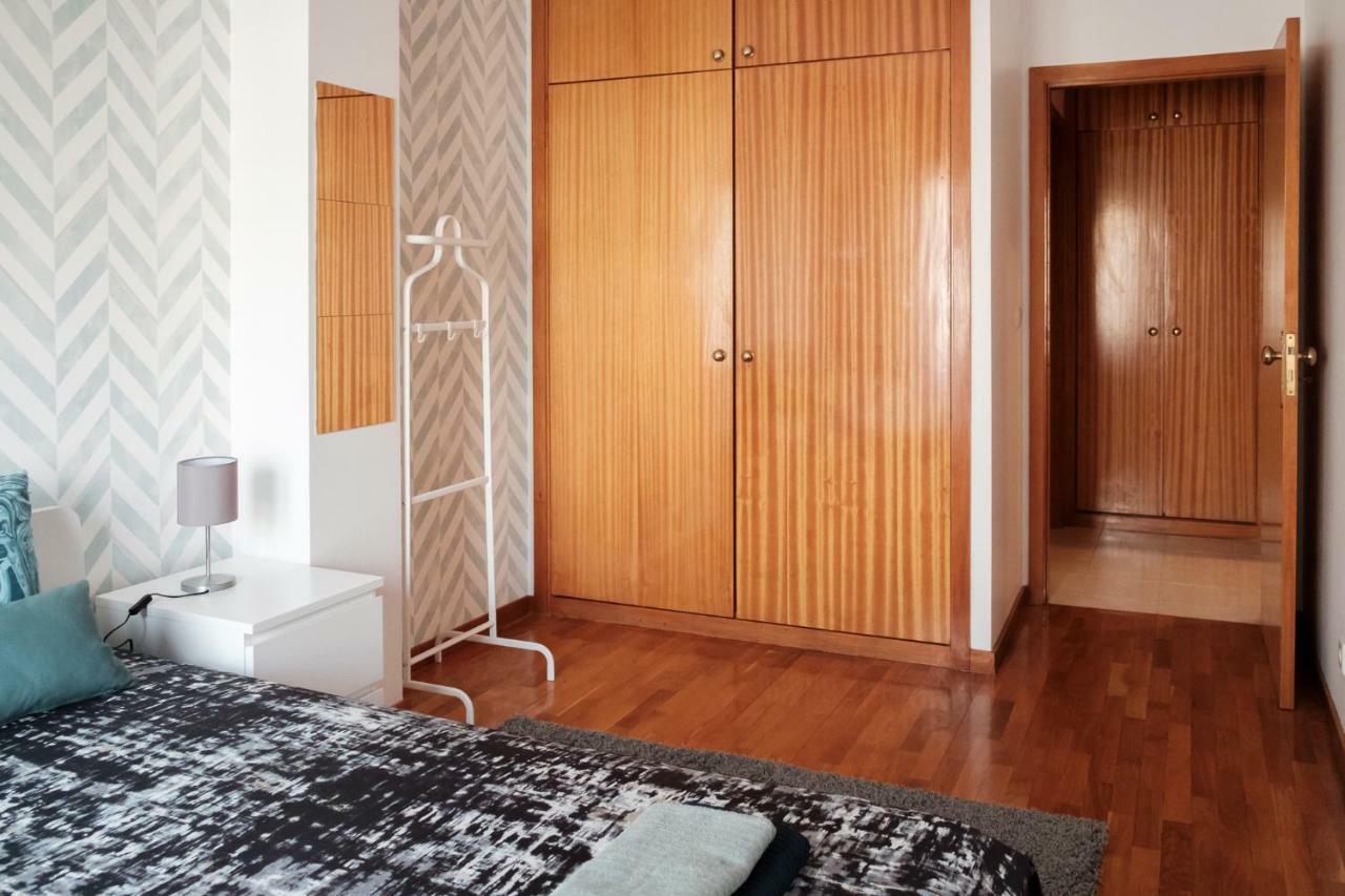 Apartment With Balcony In The Square 포르투 외부 사진