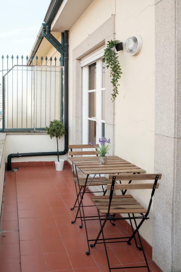 Apartment With Balcony In The Square 포르투 외부 사진