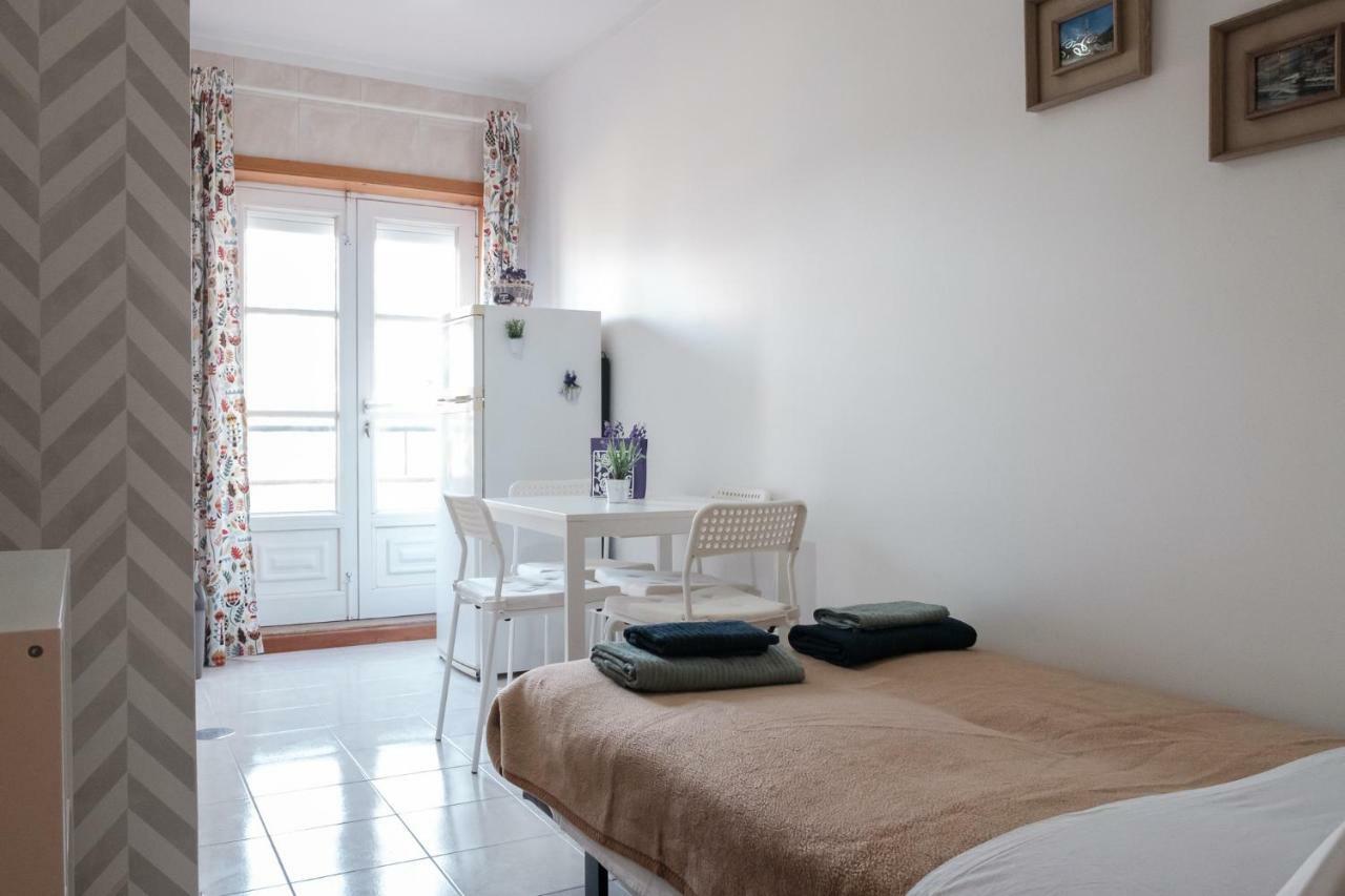 Apartment With Balcony In The Square 포르투 외부 사진